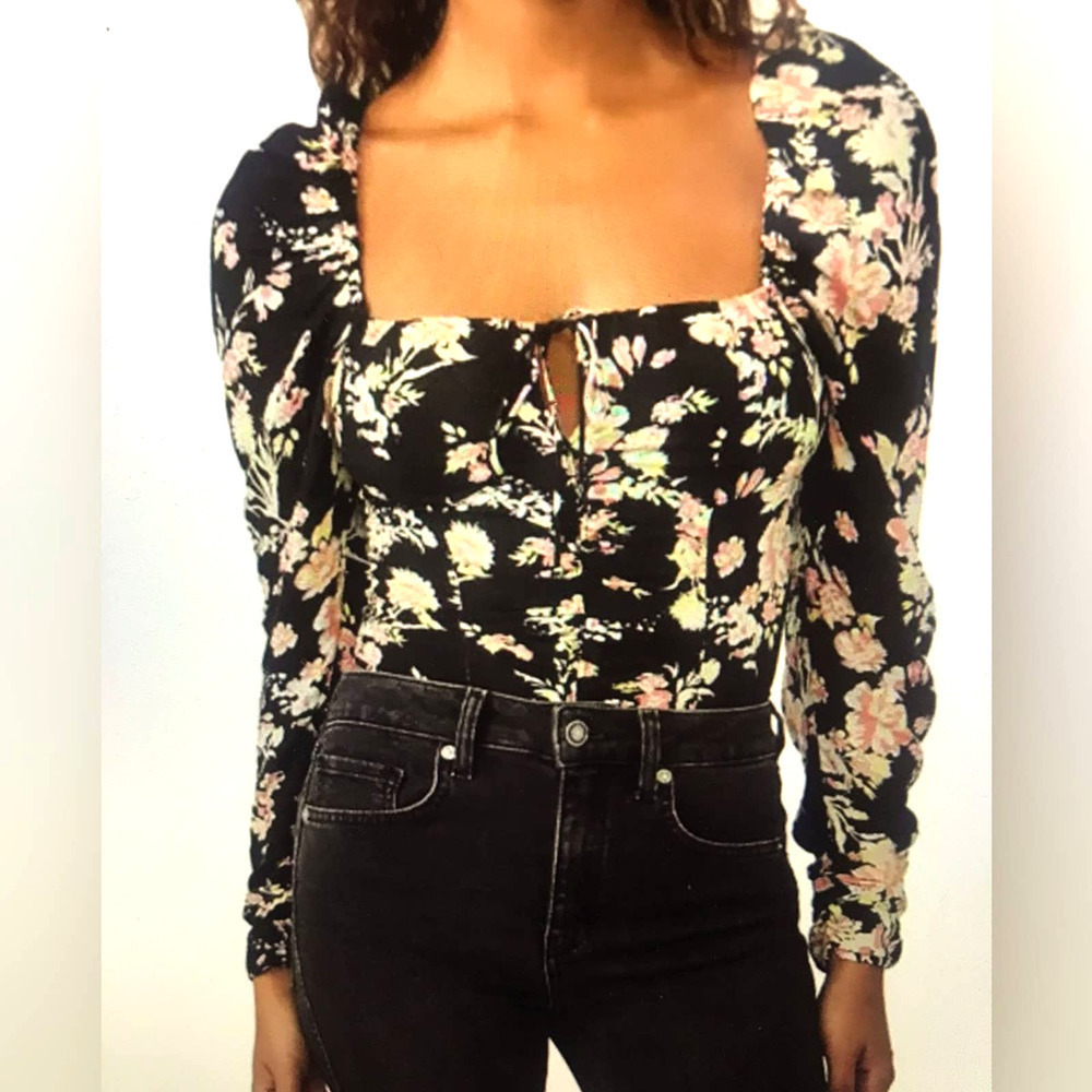NWT Free People Black floral Keyhole long sleeve crop top size XS